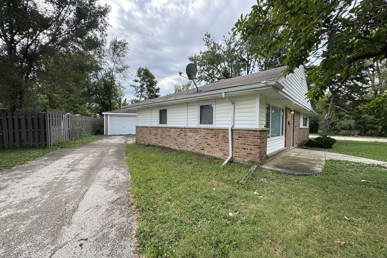 101 Shabbona Drive Property Photo 2