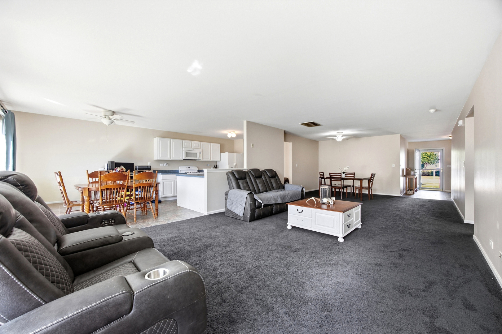 168 W Meadow Drive Property Photo 10