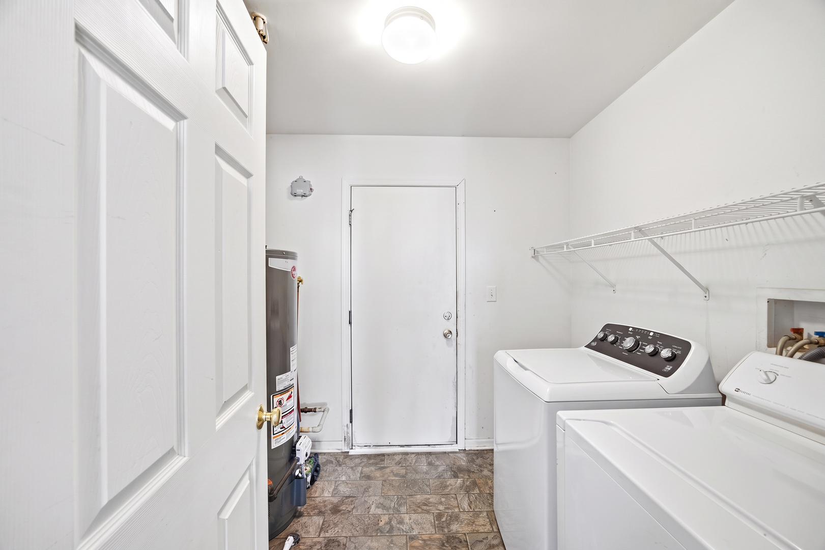 168 W Meadow Drive Property Photo 15