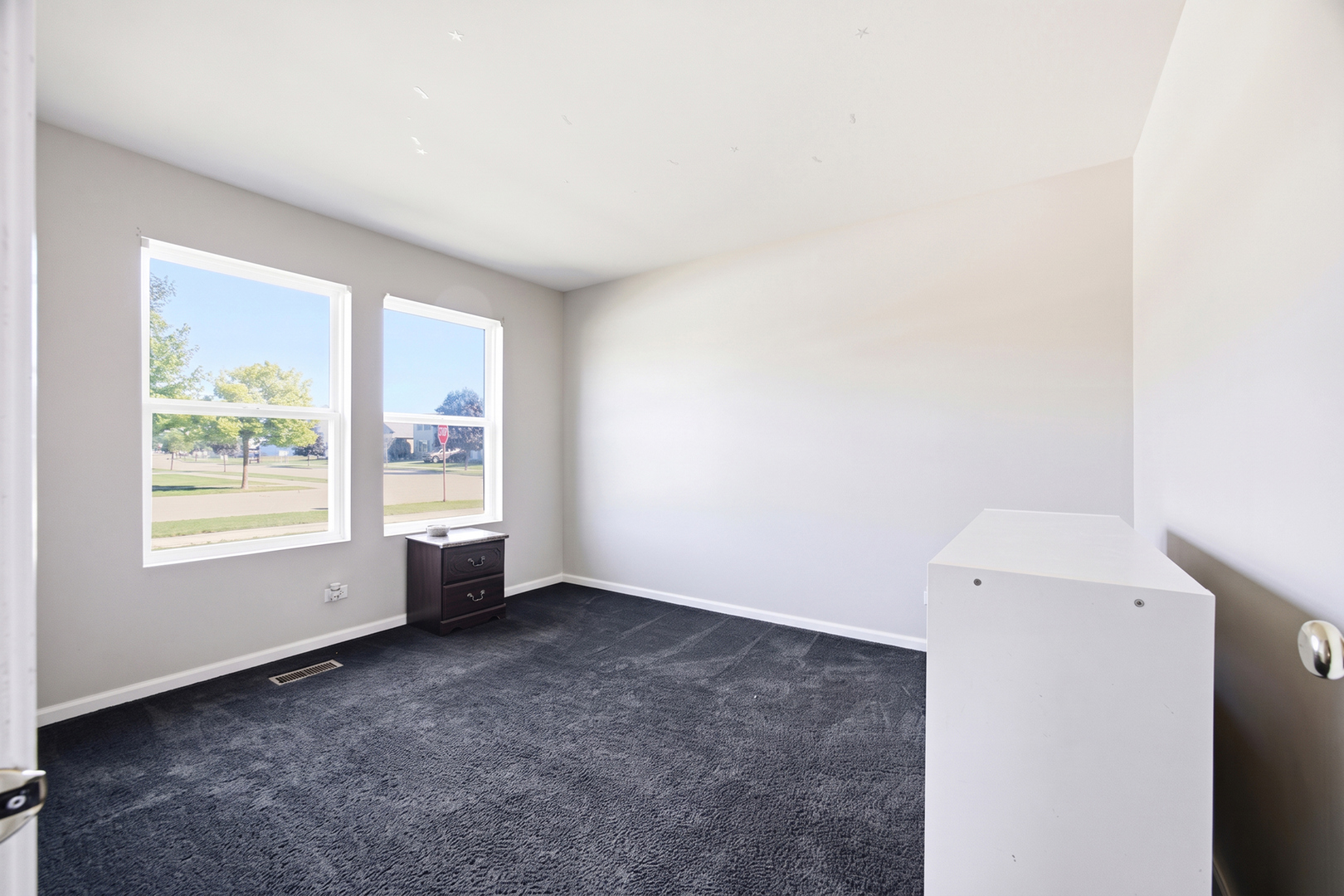 168 W Meadow Drive Property Photo 16