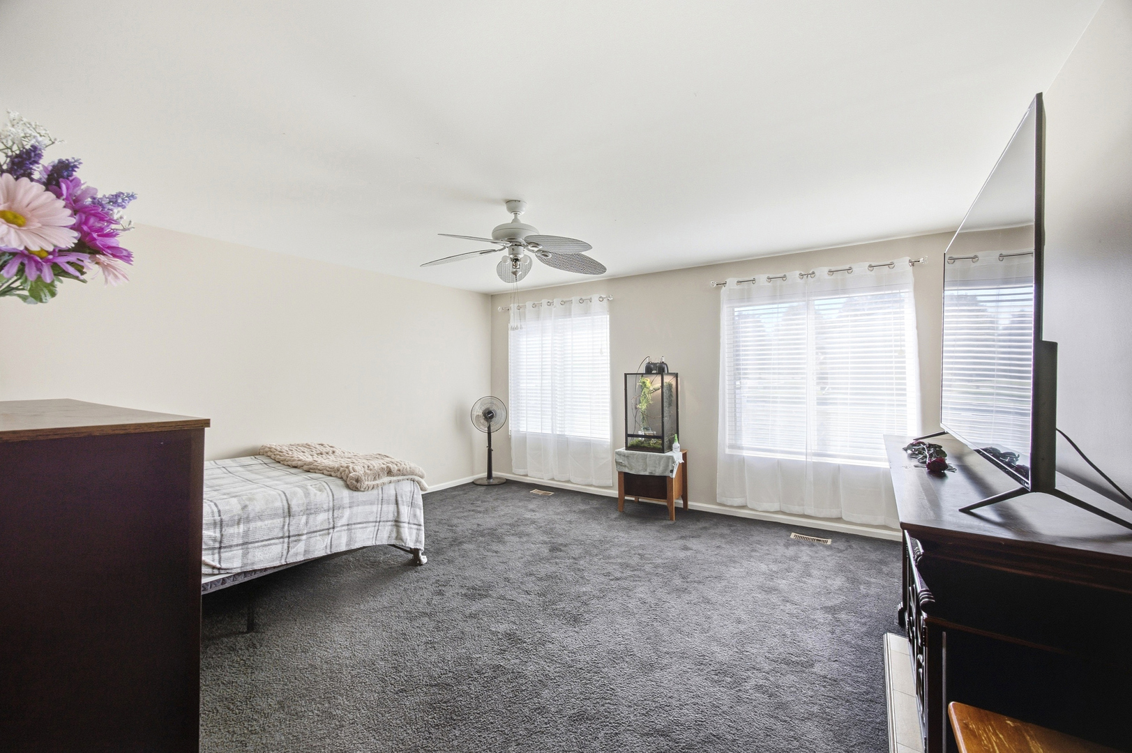 168 W Meadow Drive Property Photo 20