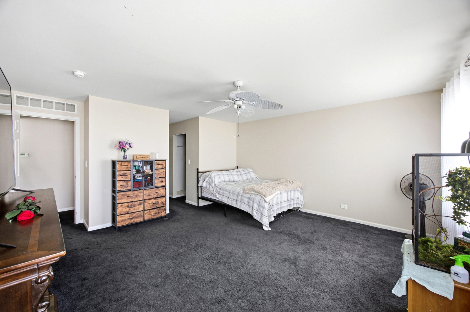 168 W Meadow Drive Property Photo 22