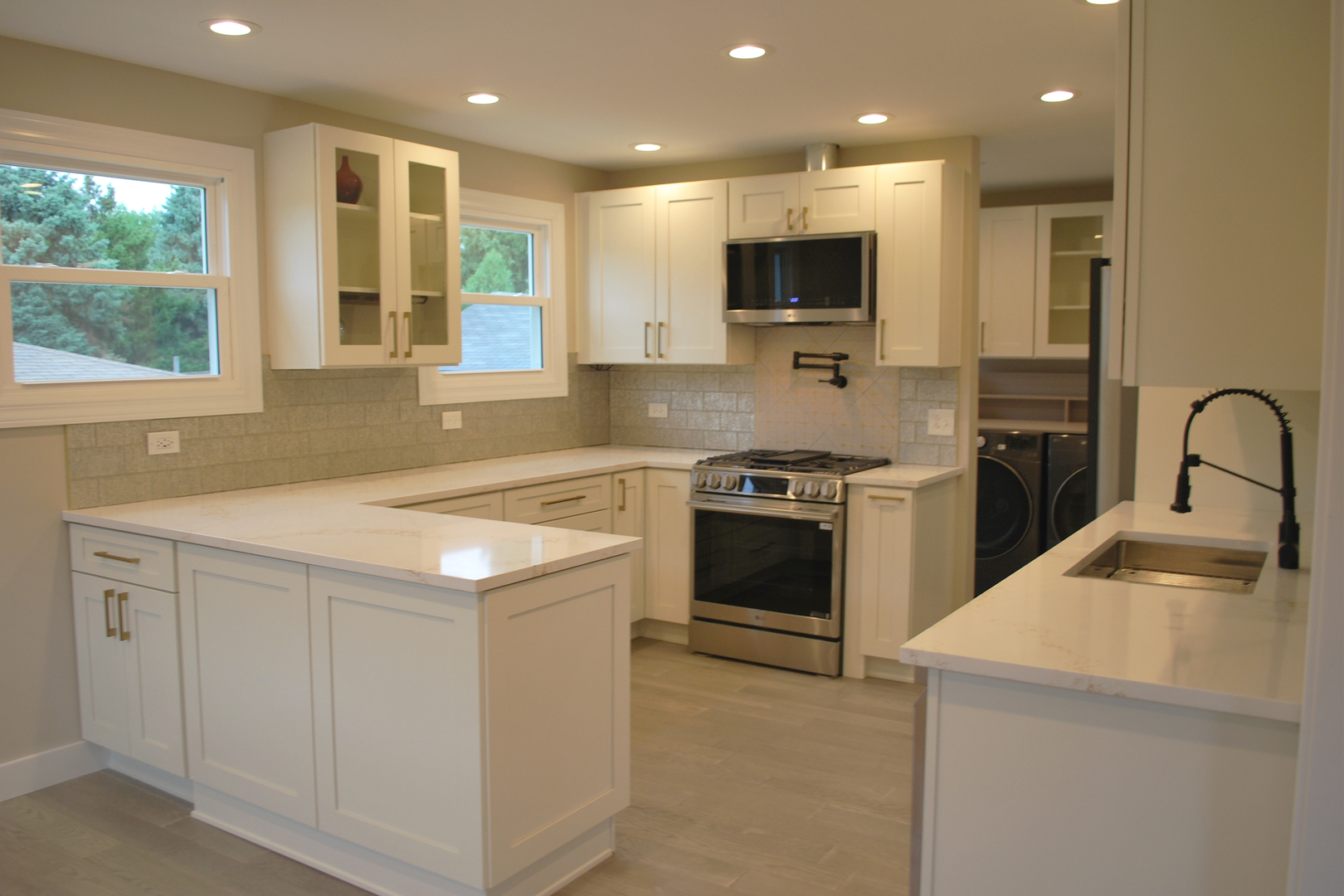 11418 S Avon Avenue Property Photo 5