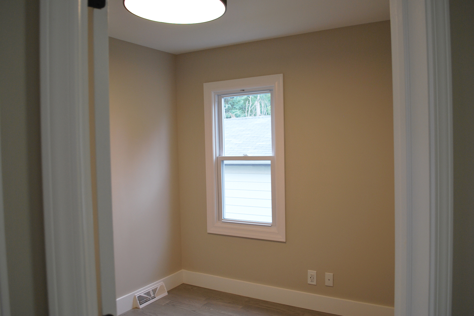 11418 S Avon Avenue Property Photo 11