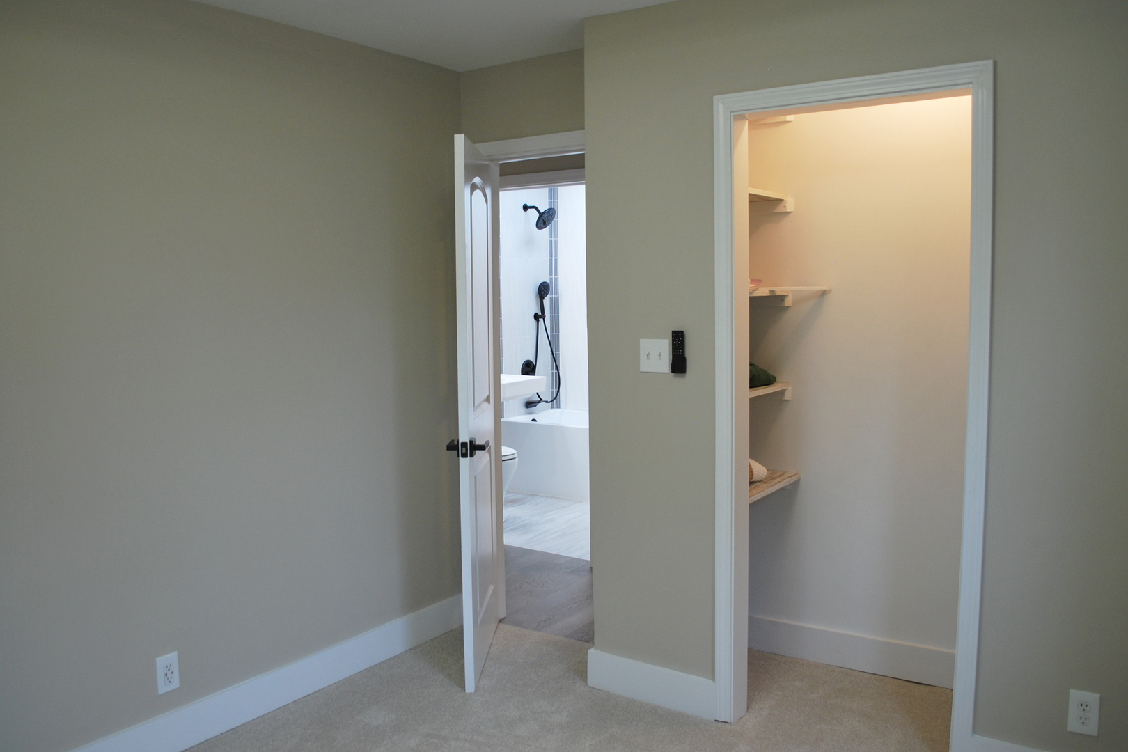 11418 S Avon Avenue Property Photo 12