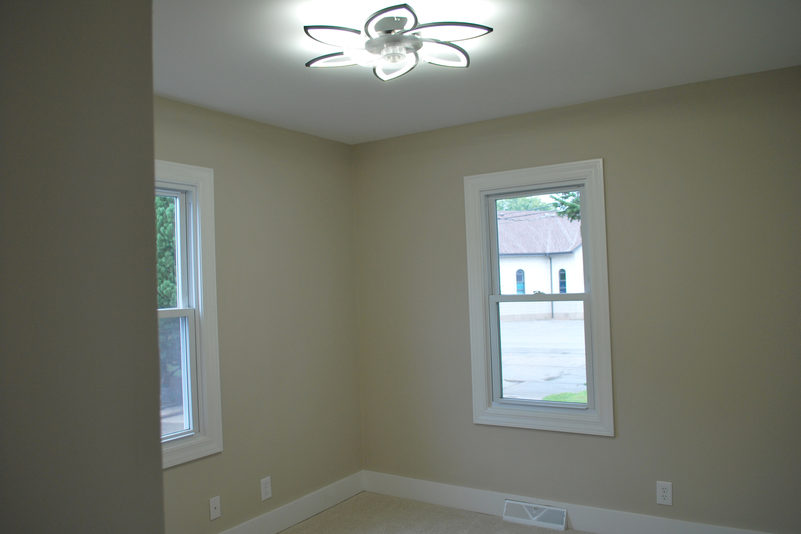 11418 S Avon Avenue Property Photo 13