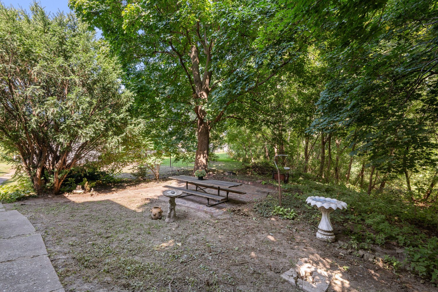 2706 Oak Street Property Photo 37