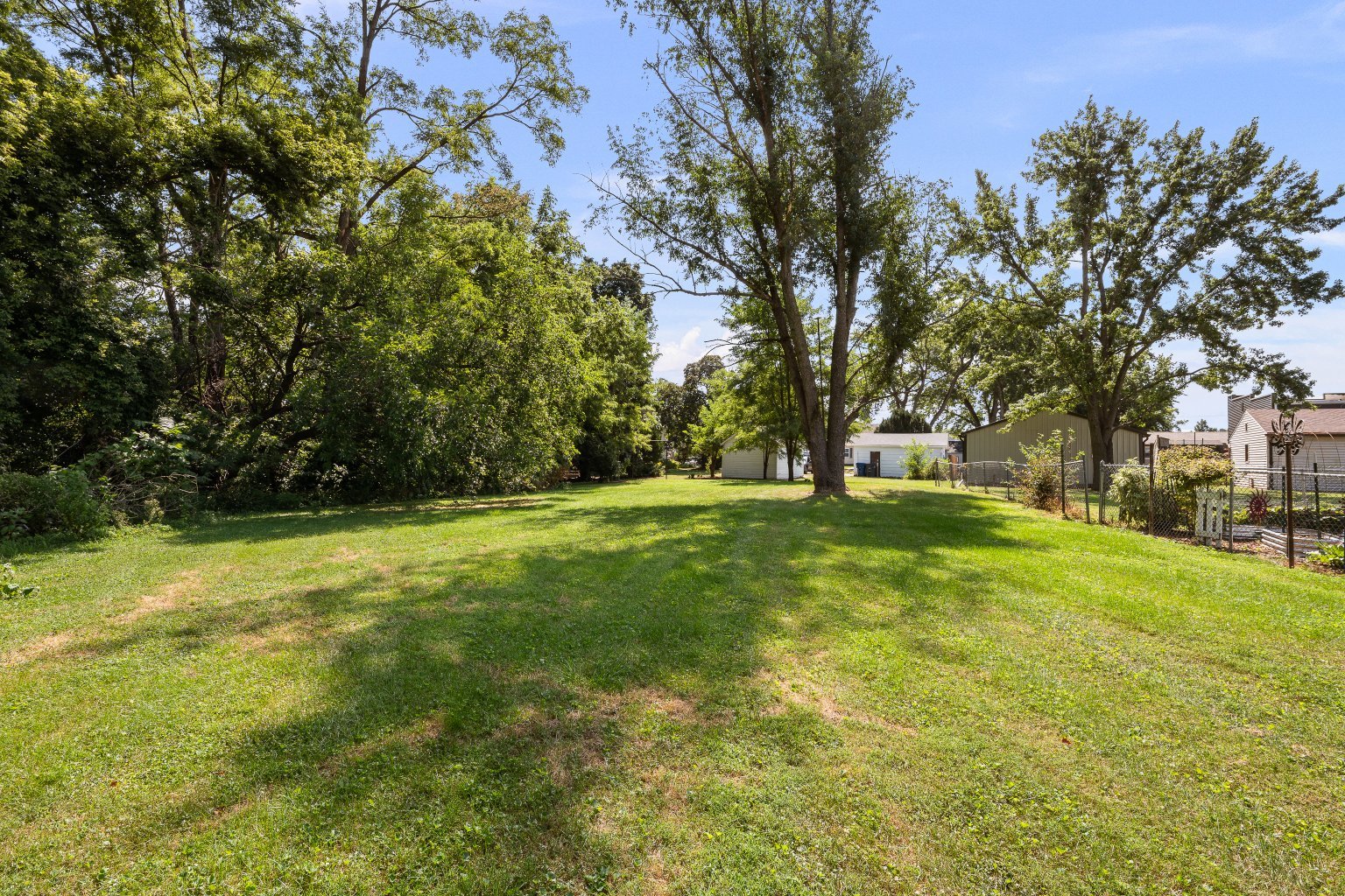 2706 Oak Street Property Photo 40