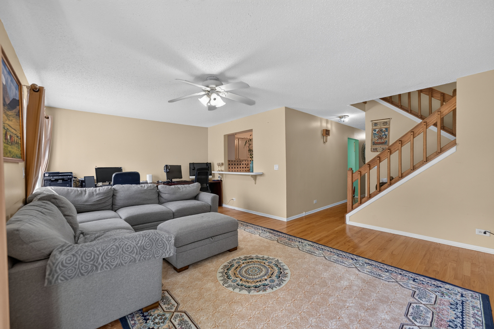 755 W Happfield Drive Property Photo 8