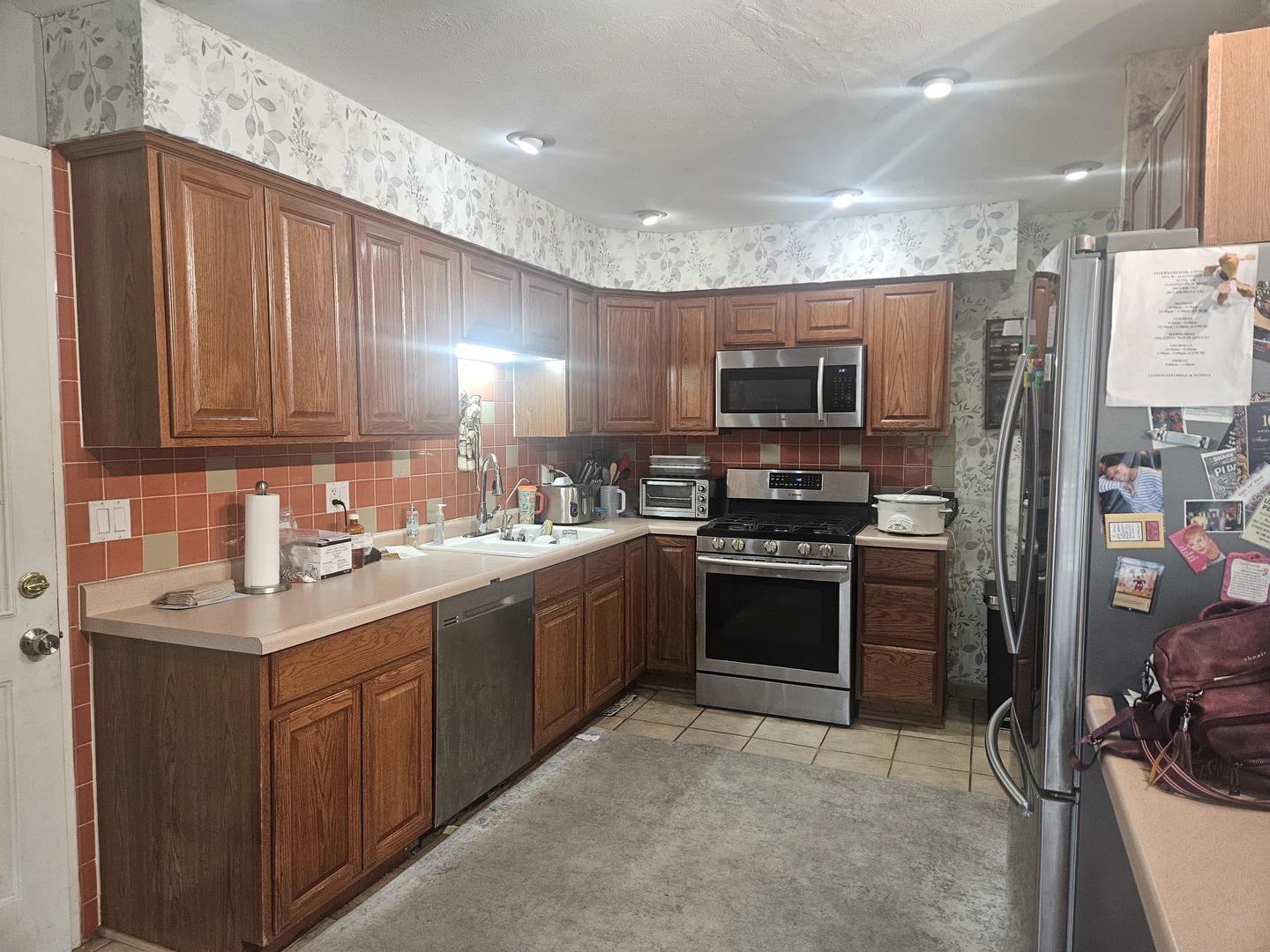 411 South Street Property Photo 3
