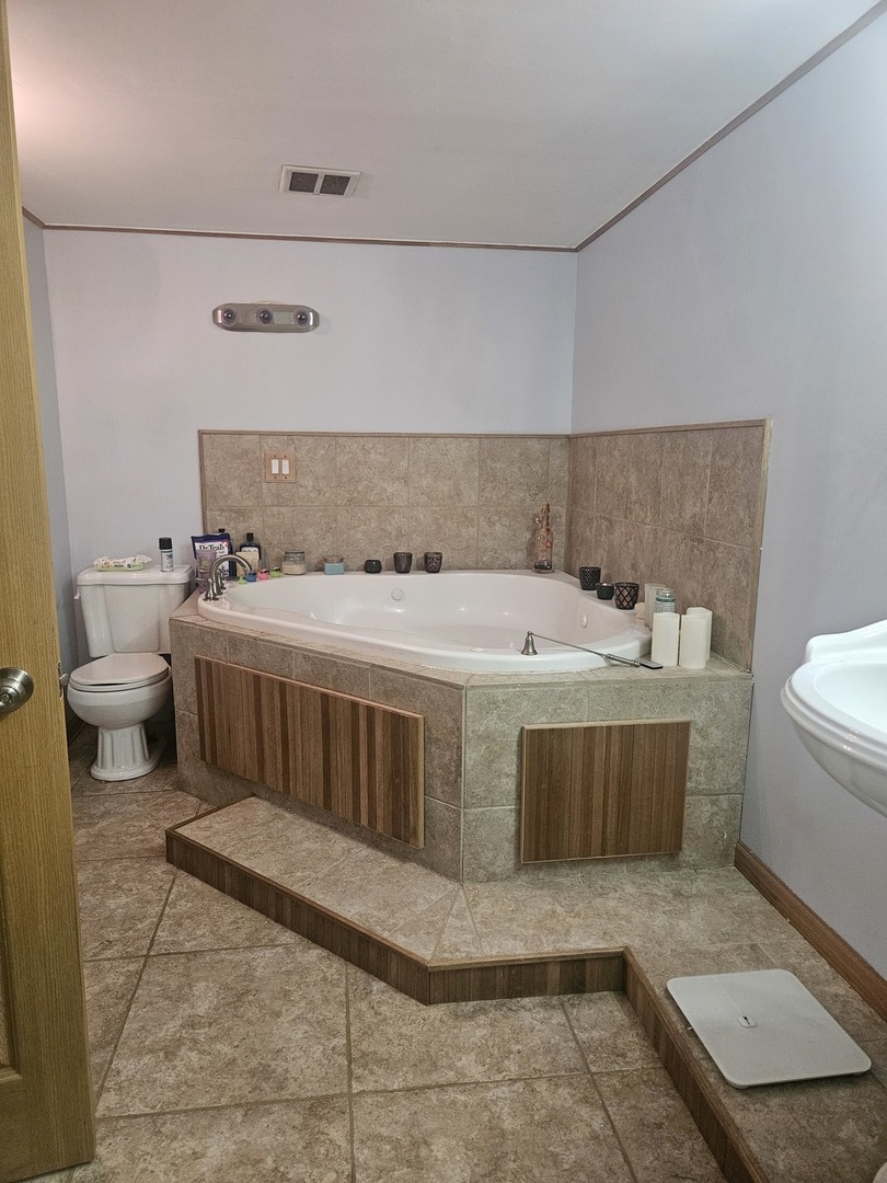 411 South Street Property Photo 7