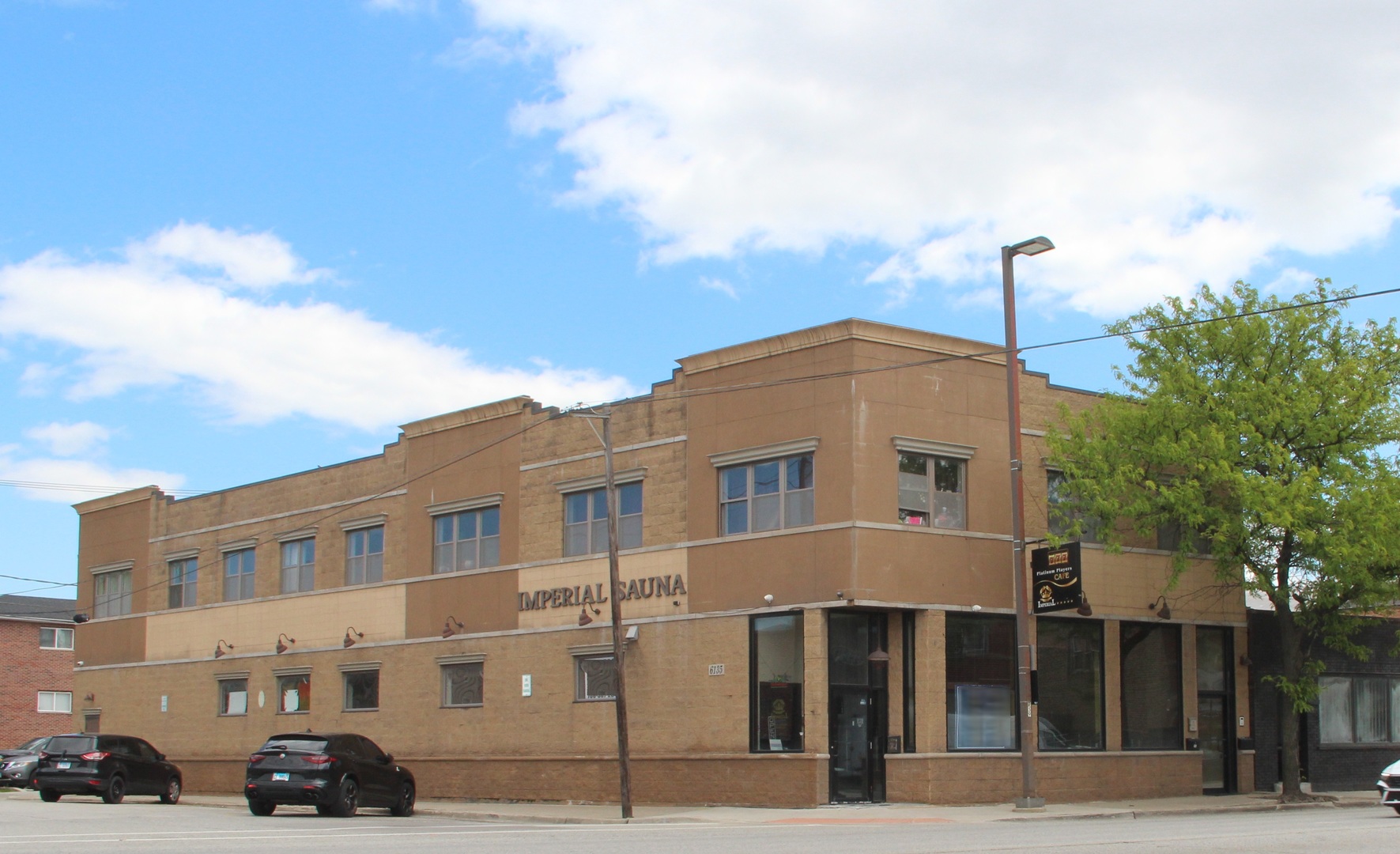 6135 S Archer Avenue Property Photo 1
