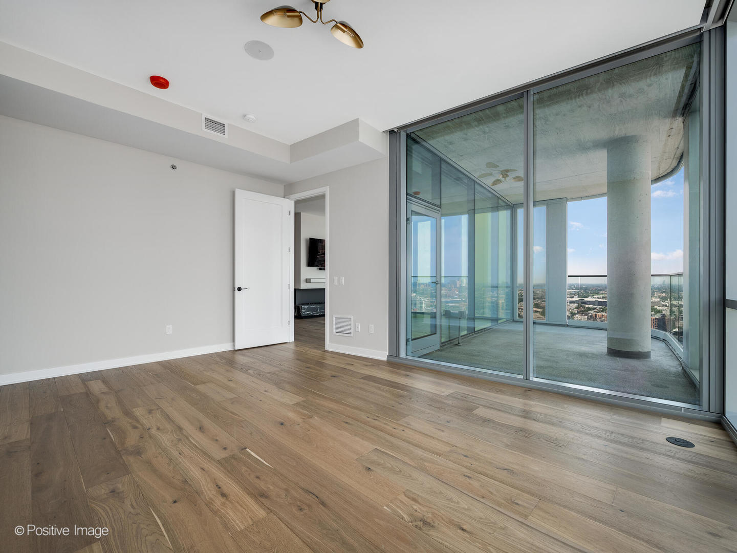 1114 W Carroll Avenue Ph-3302 Property Photo 15
