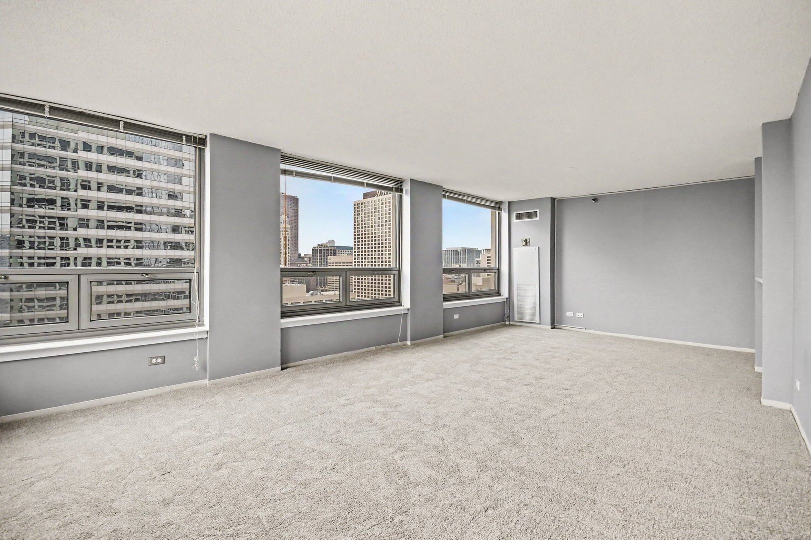 440 N Wabash Avenue 3204 Property Photo 3
