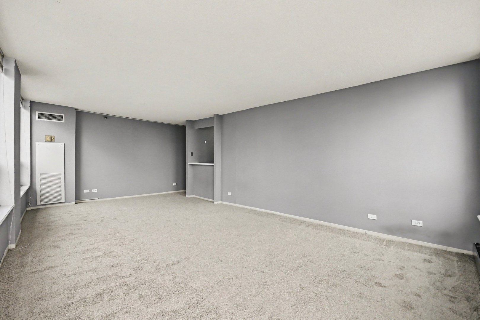 440 N Wabash Avenue 3204 Property Photo 4