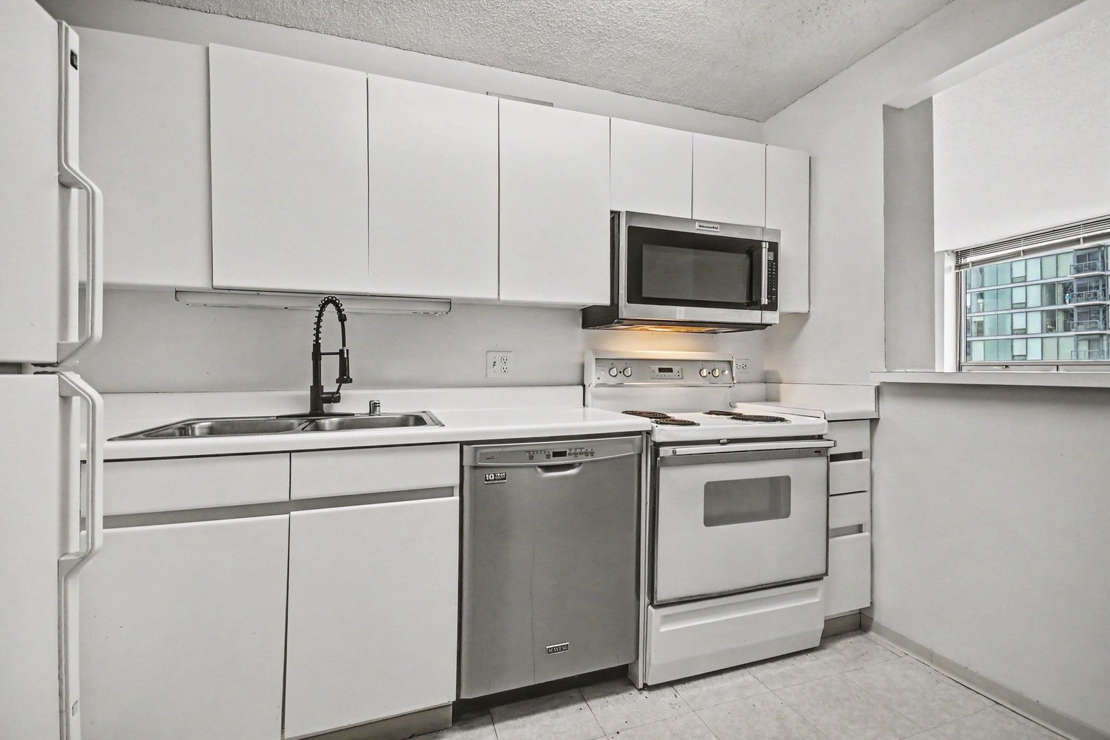 440 N Wabash Avenue 3204 Property Photo 7
