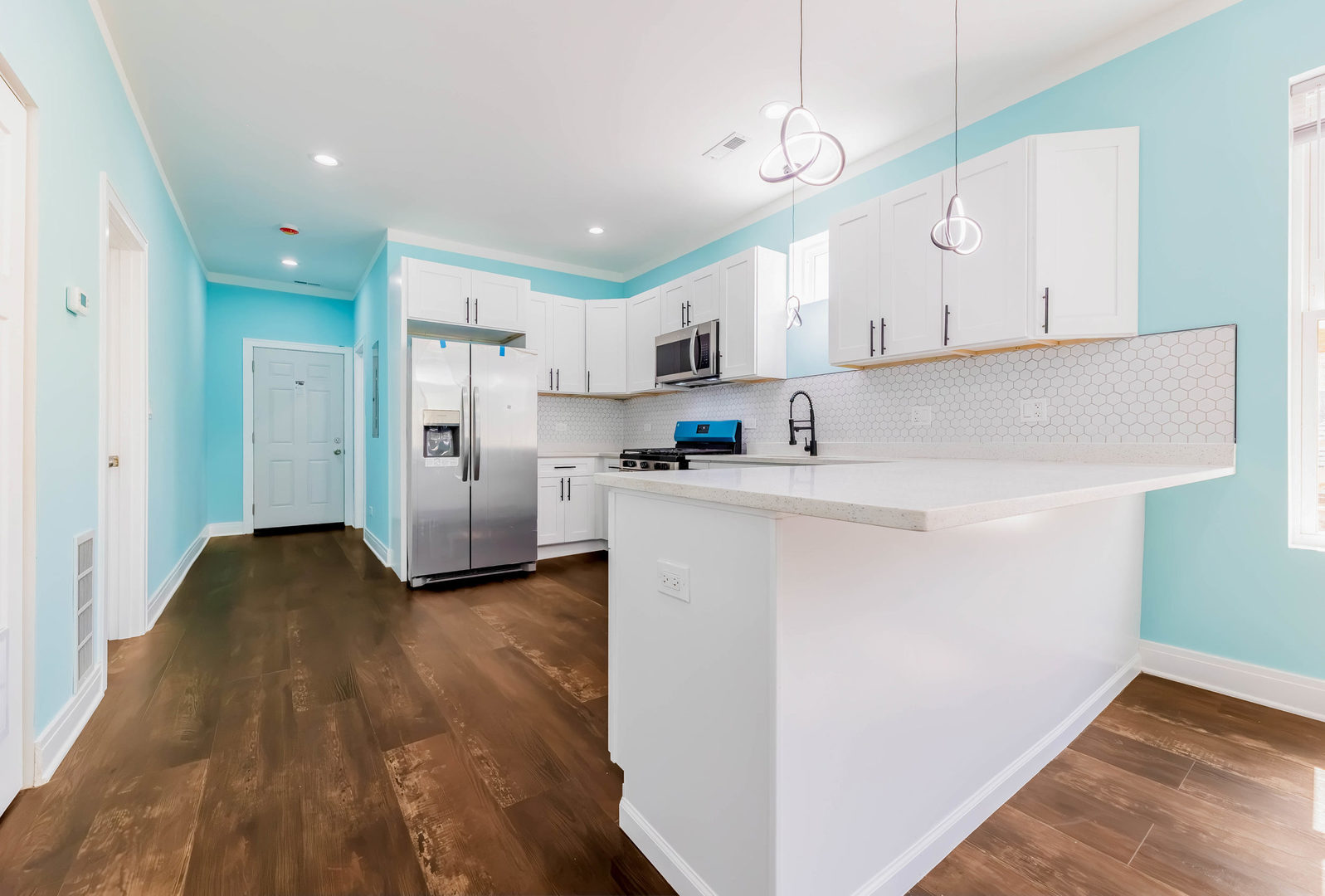 5619 S Wolcott Avenue Property Photo 3