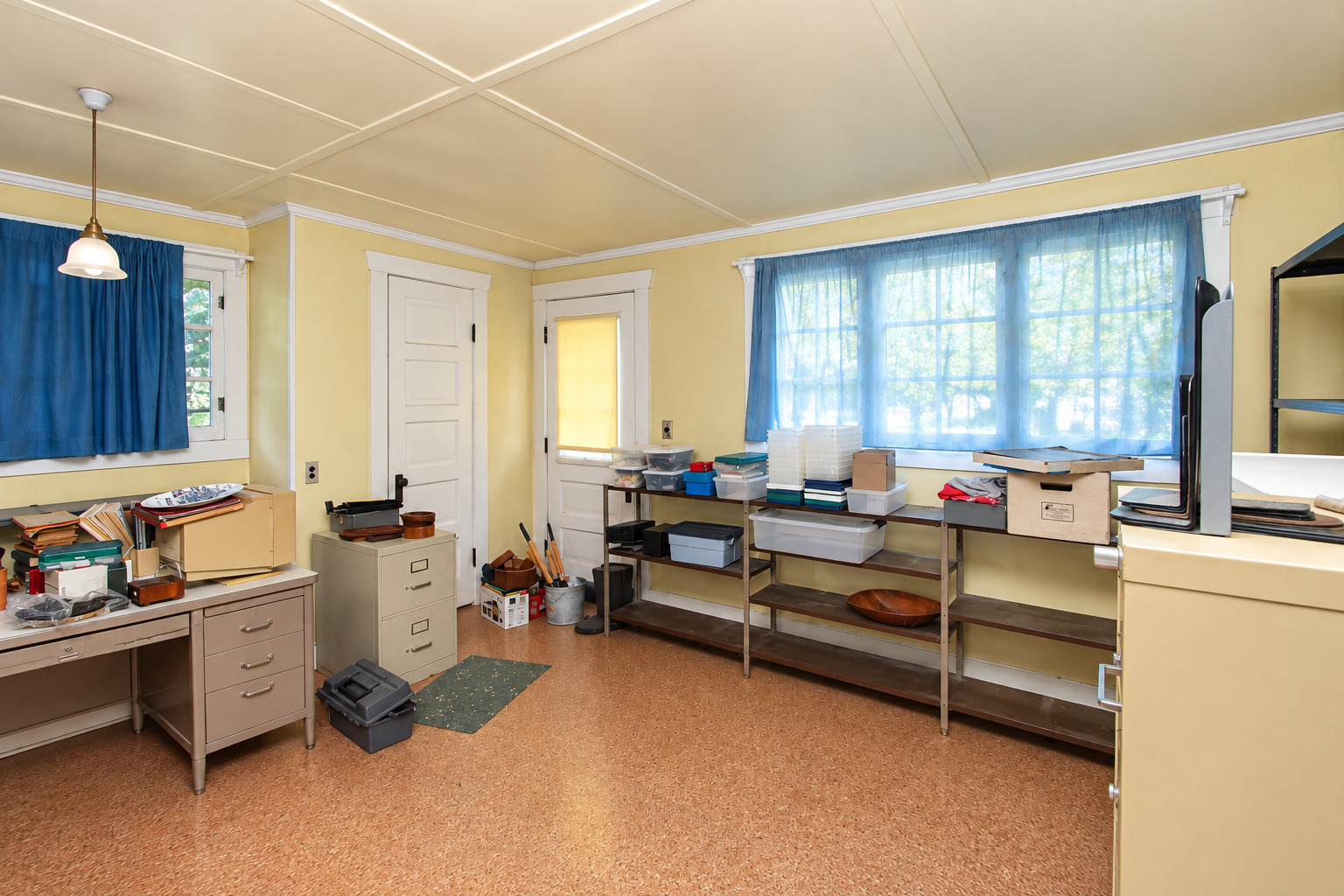 11705 Prairie Avenue Property Photo 8