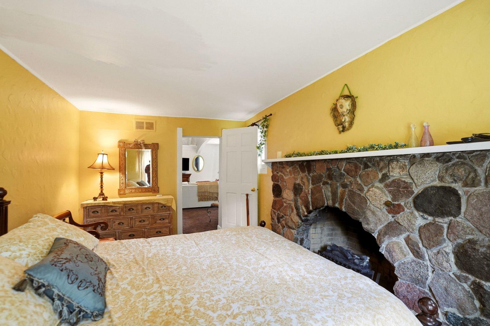 1458 Linden Avenue Property Photo 13