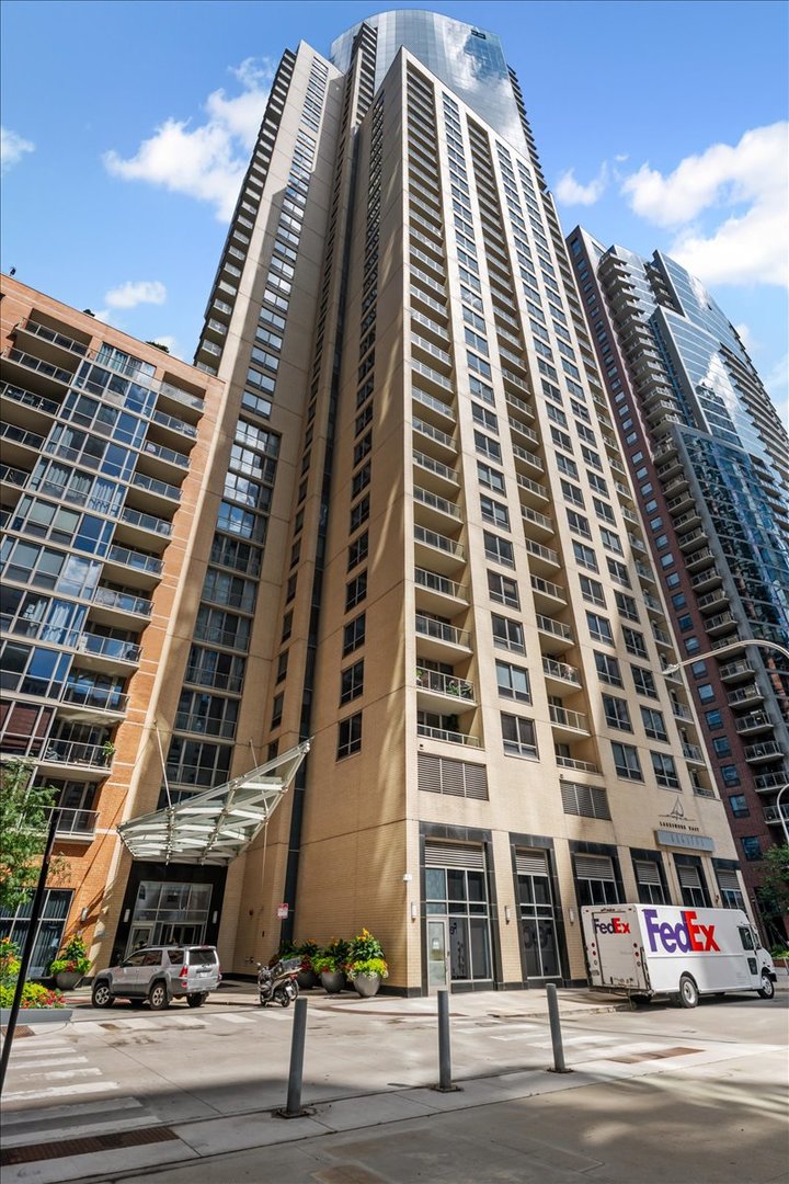 420 E WATERSIDE Drive 2602