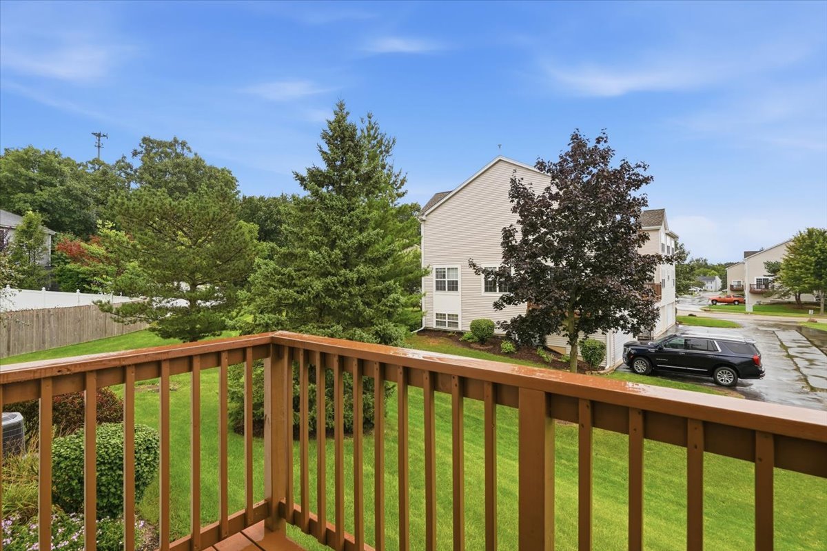 34391 N Barberry Court Property Photo 13