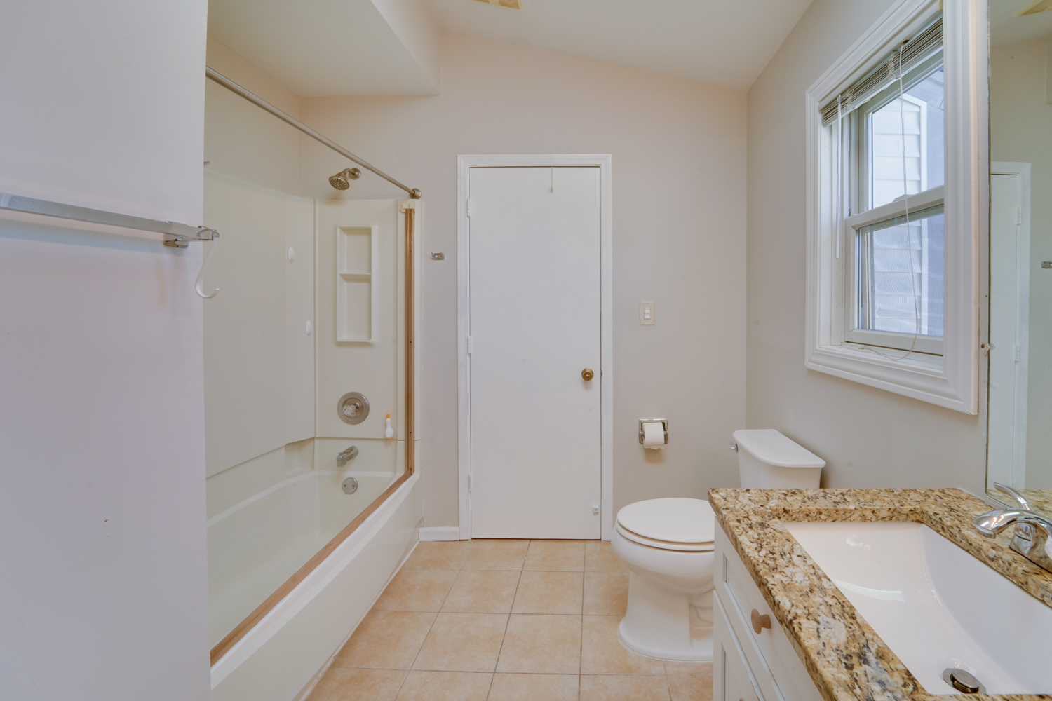 1008 Southbridge Lane Property Photo 17