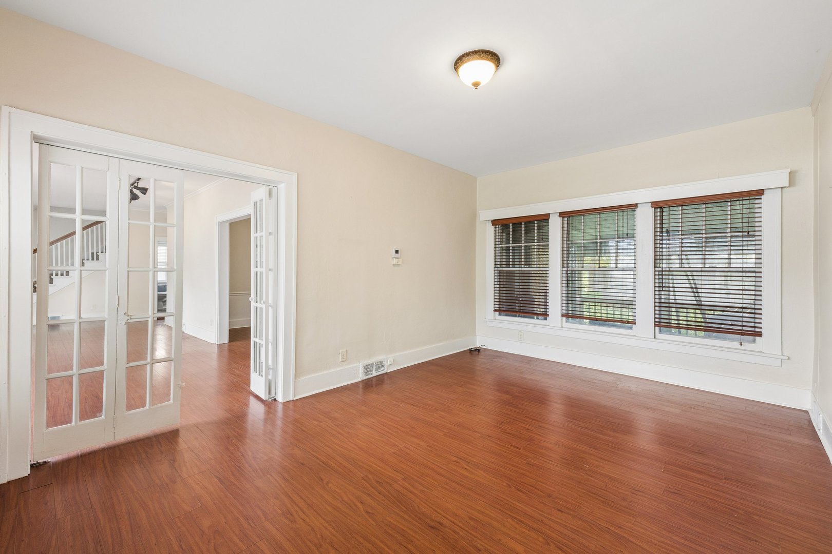 2509 Pershing Avenue Property Photo 5