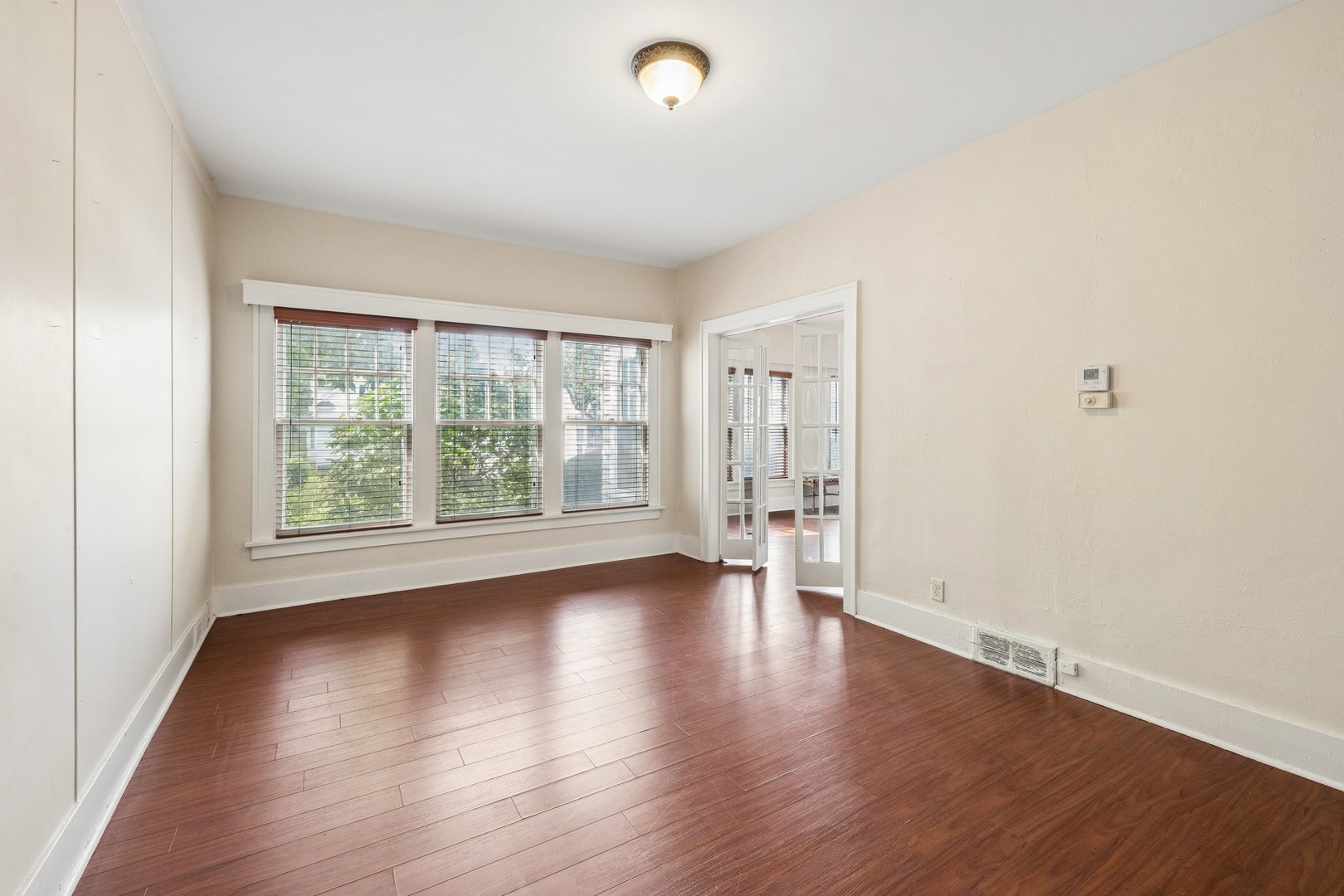 2509 Pershing Avenue Property Photo 6