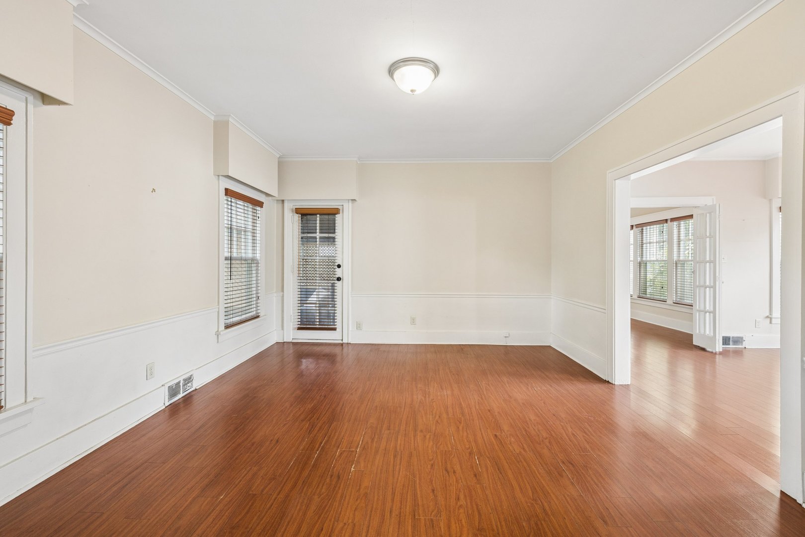 2509 Pershing Avenue Property Photo 8