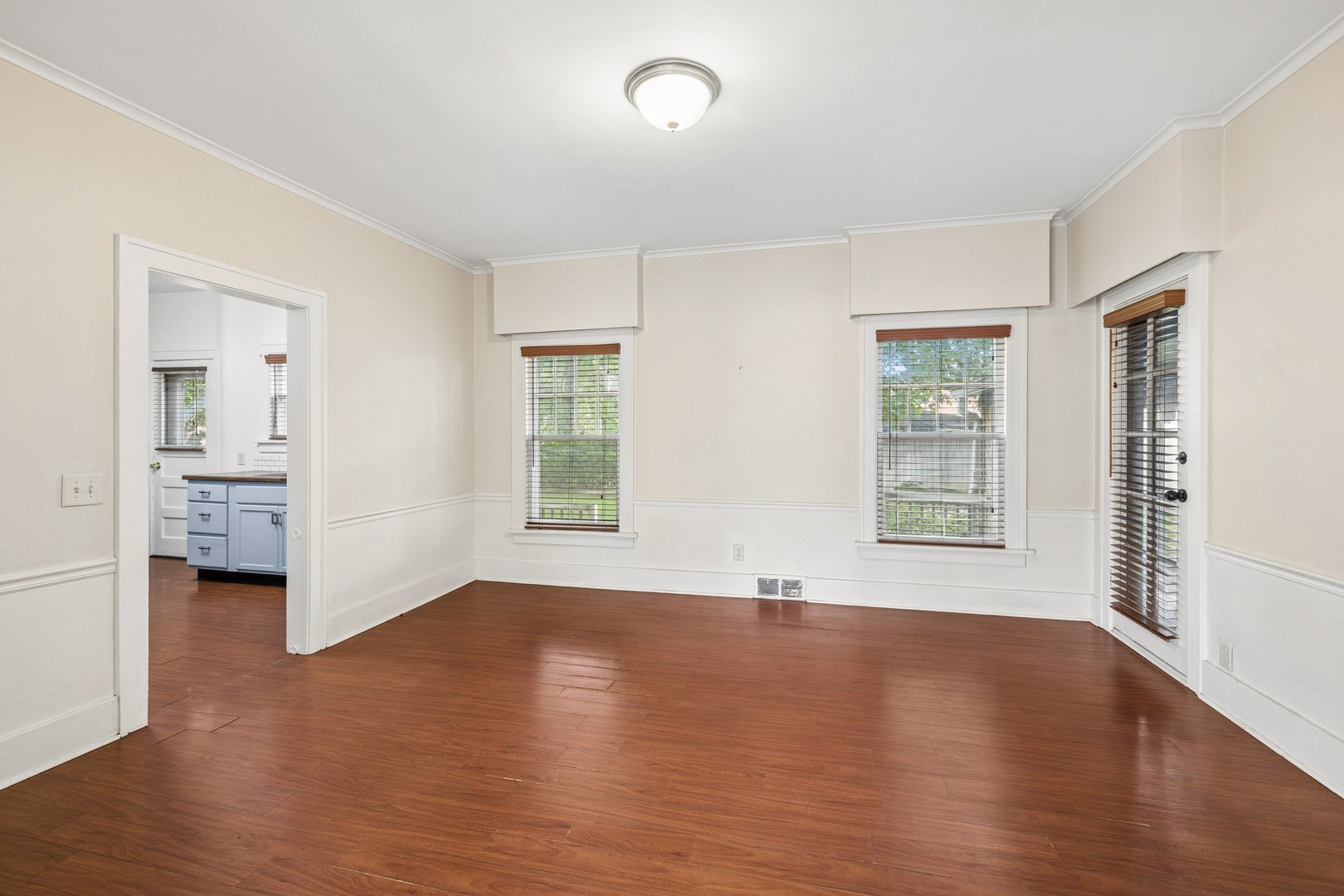 2509 Pershing Avenue Property Photo 9