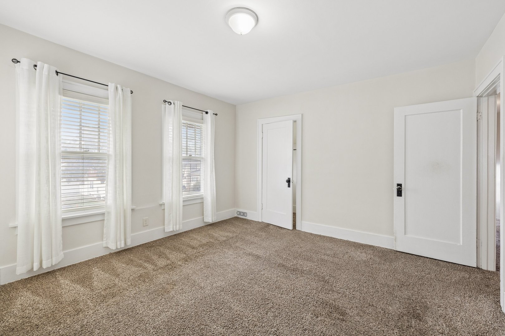 2509 Pershing Avenue Property Photo 20