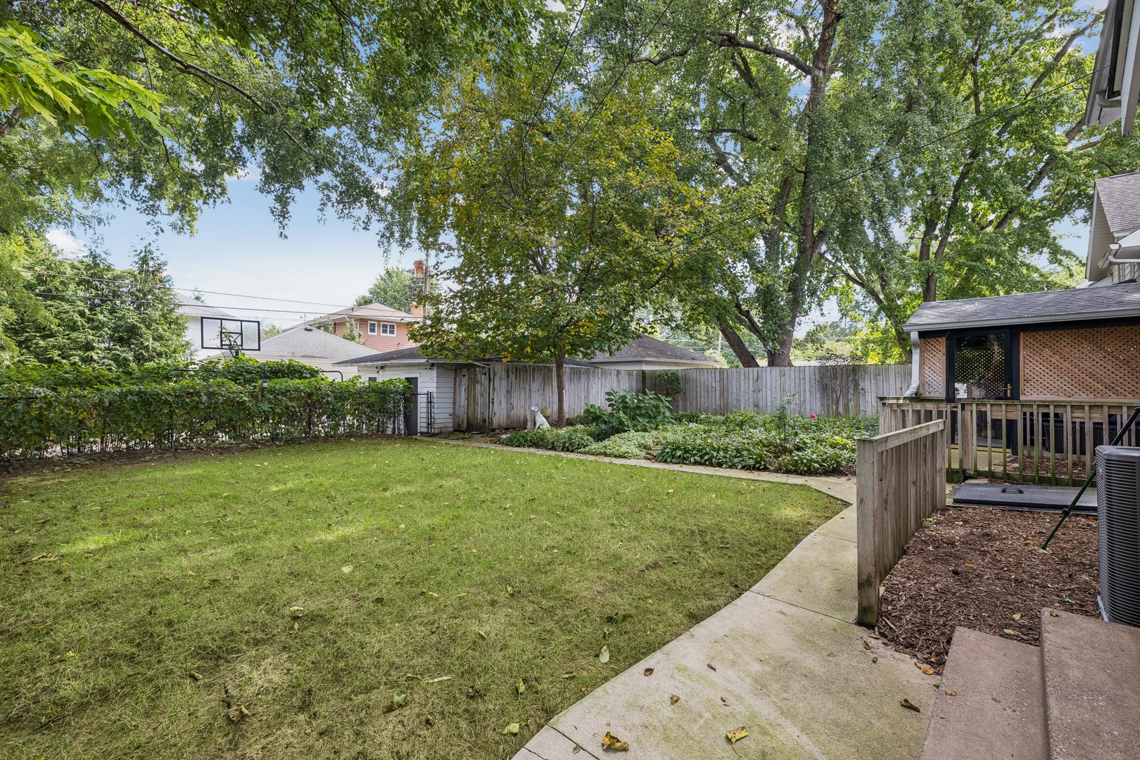 2509 Pershing Avenue Property Photo 30