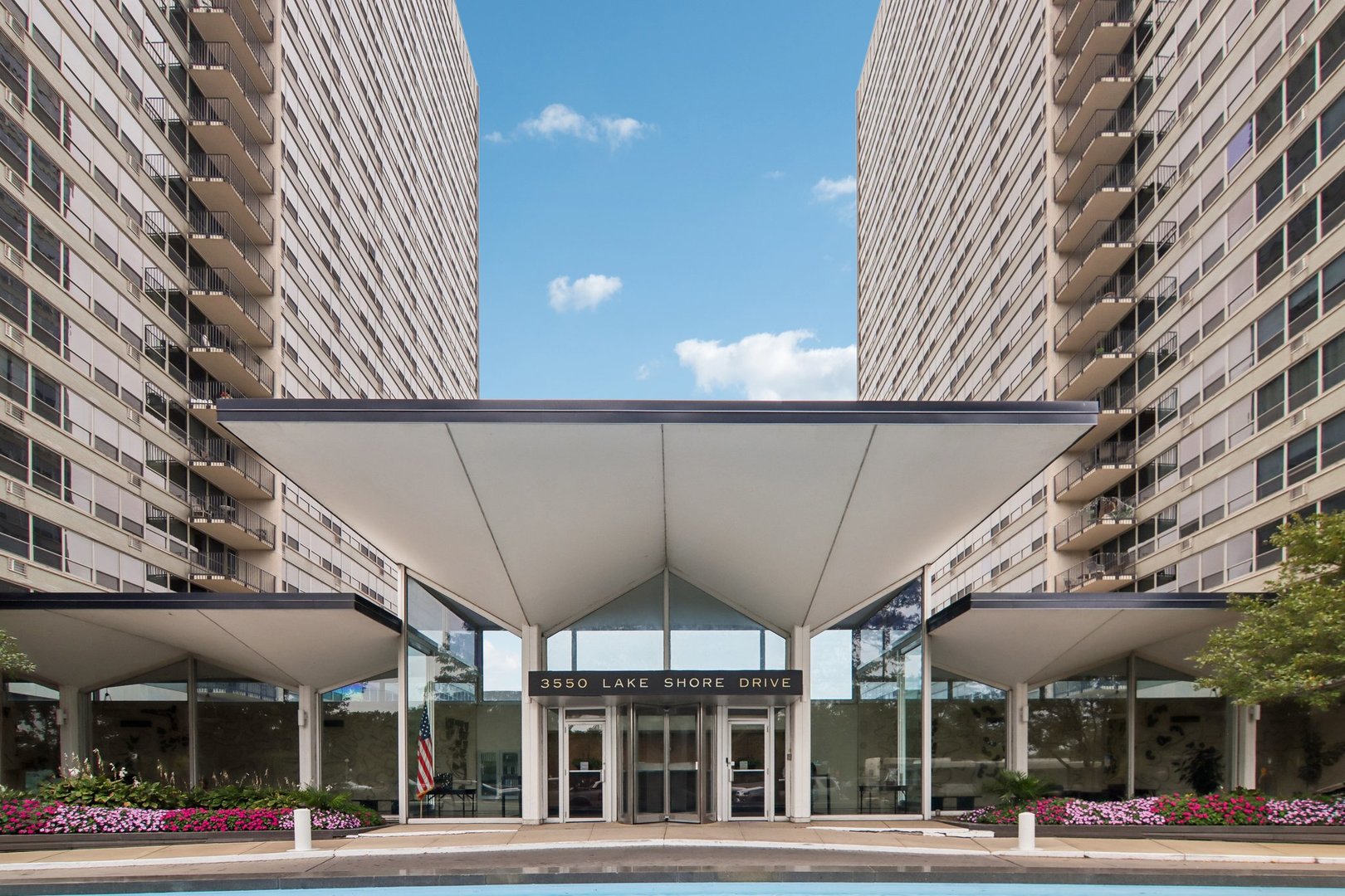 3550 N Lake Shore Drive 820 Property Photo 1
