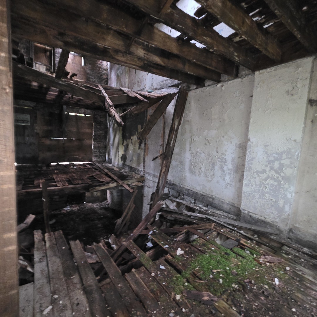 10604 S Langley Avenue Property Photo 4