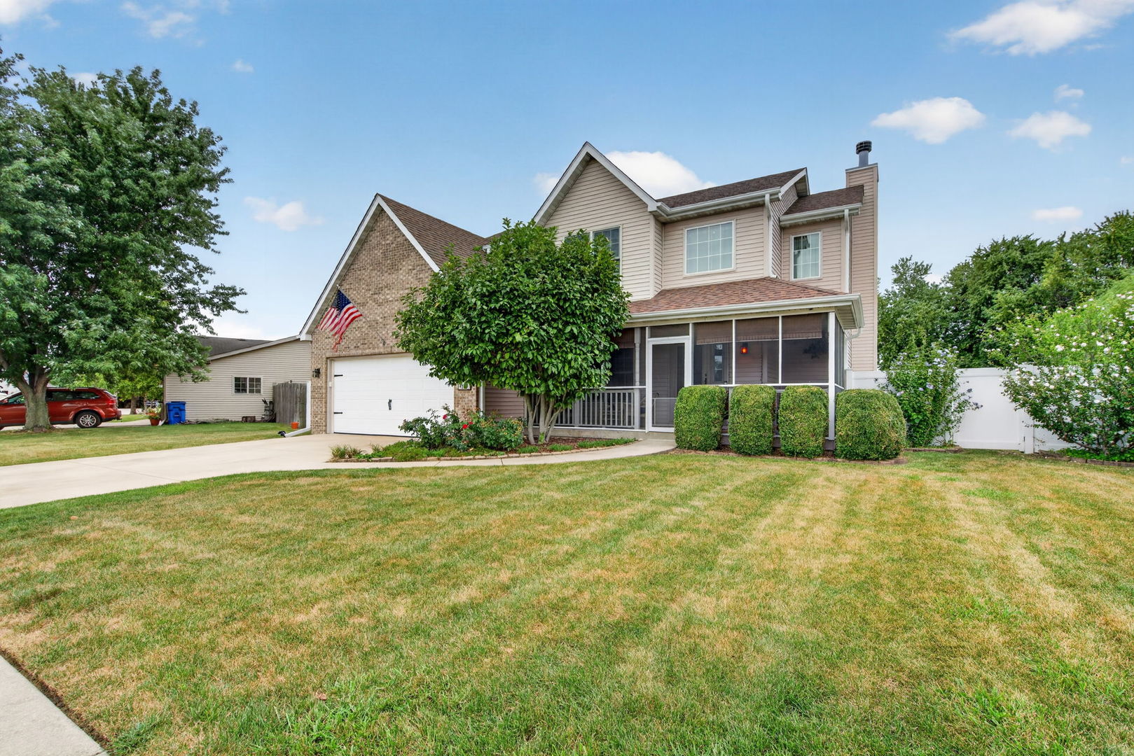 706 Country Squire Court Property Photo 2