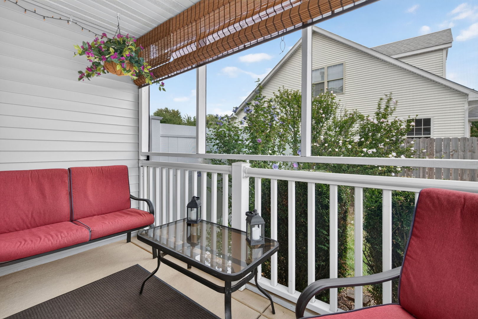 706 Country Squire Court Property Photo 4