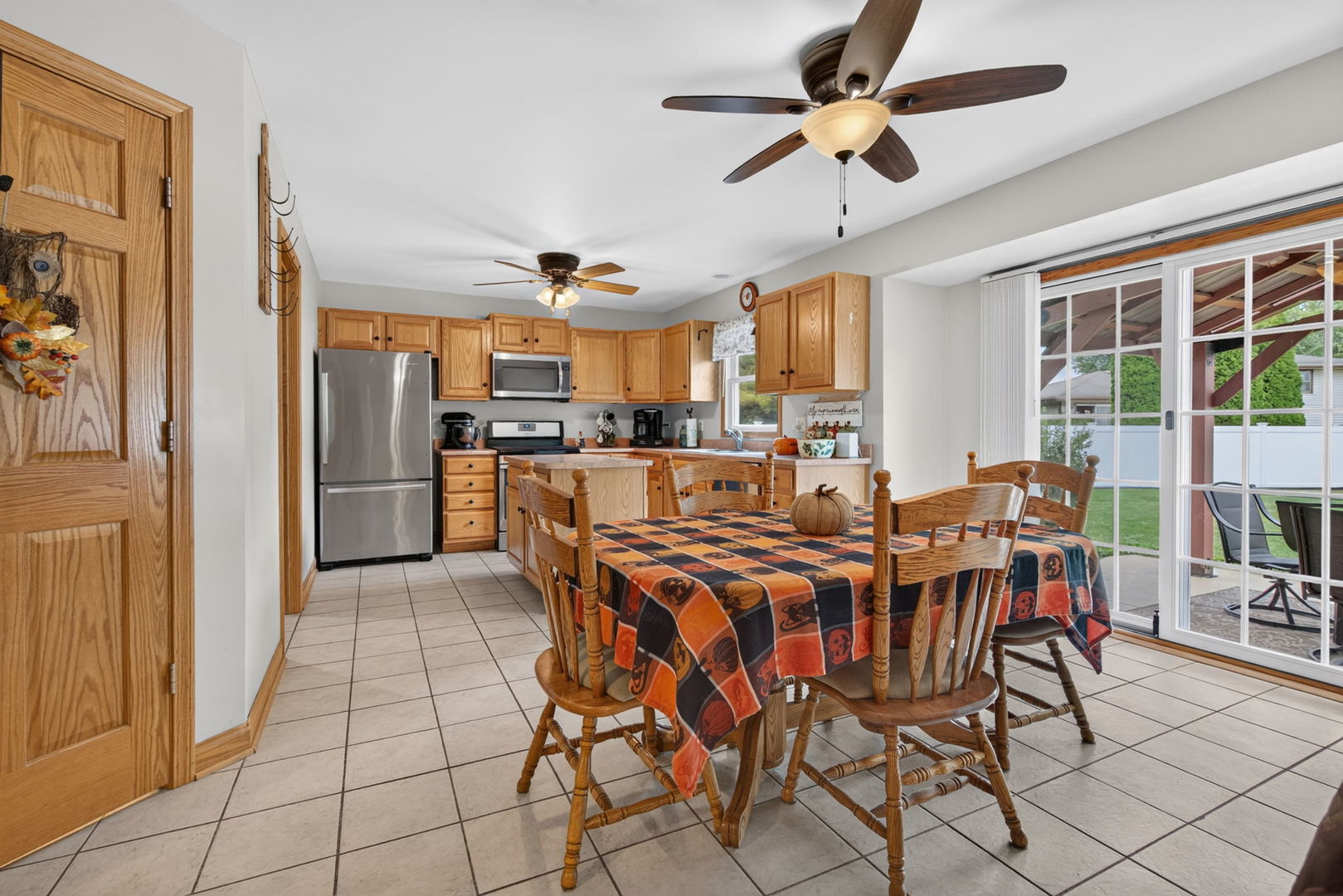 706 Country Squire Court Property Photo 10