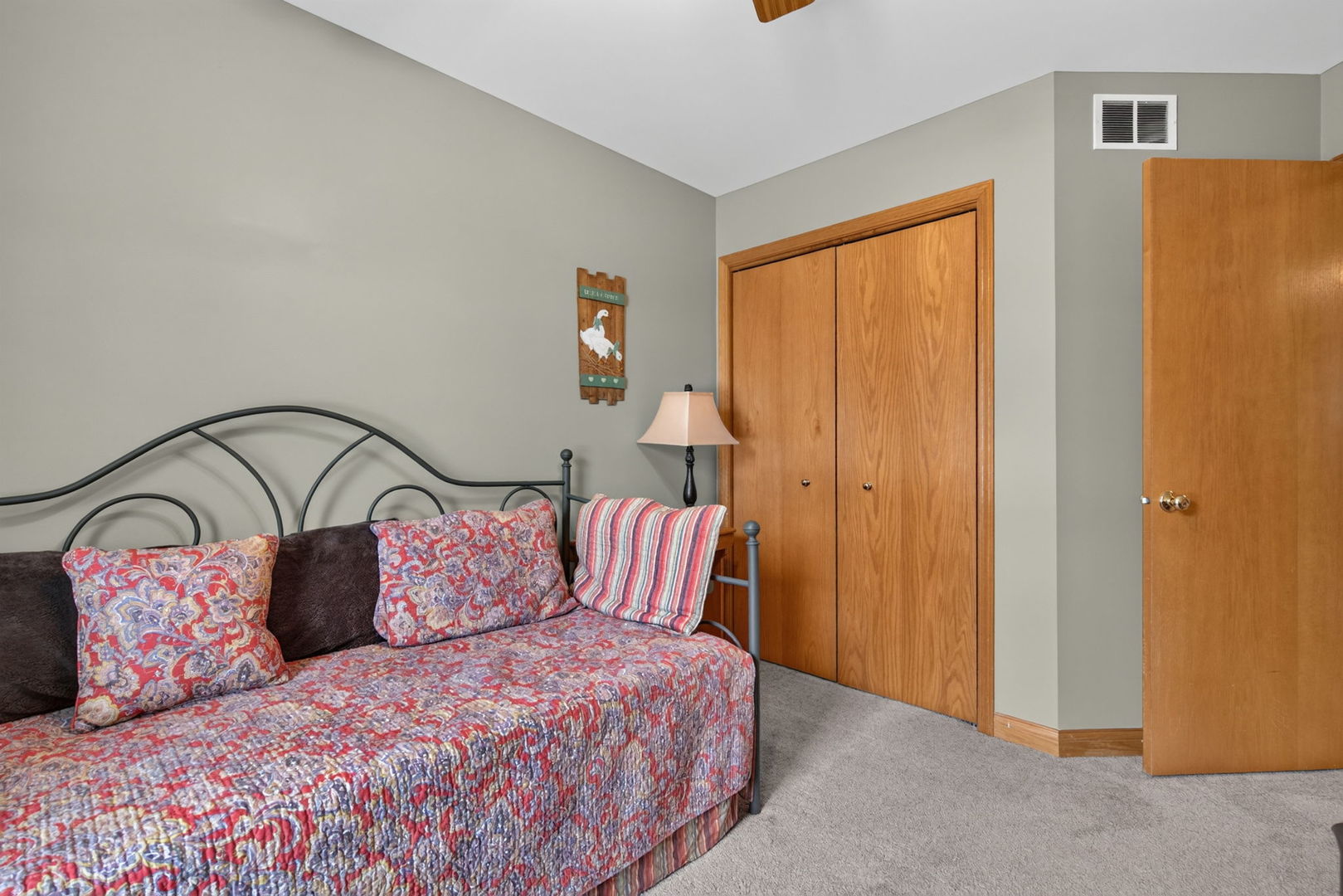 706 Country Squire Court Property Photo 22