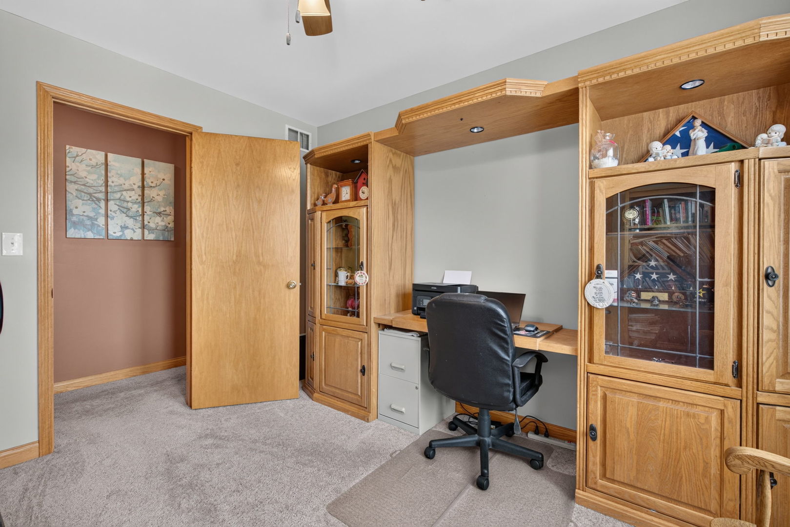 706 Country Squire Court Property Photo 26