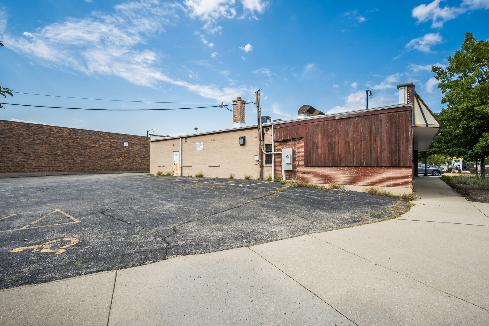 4835 Dempster Street Property Photo 3