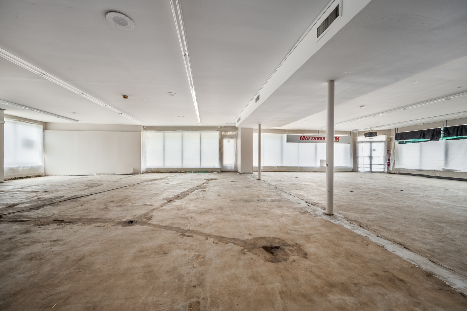 4835 Dempster Street Property Photo 15