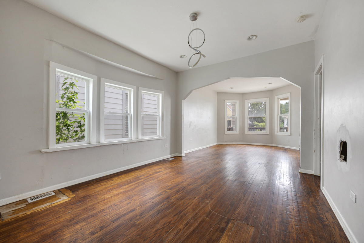 1508 W 72nd Street Property Photo 5