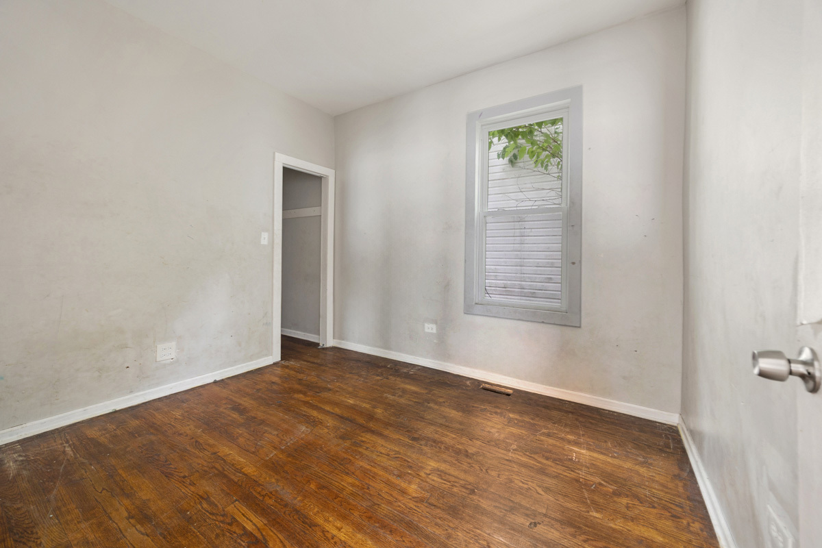 1508 W 72nd Street Property Photo 11