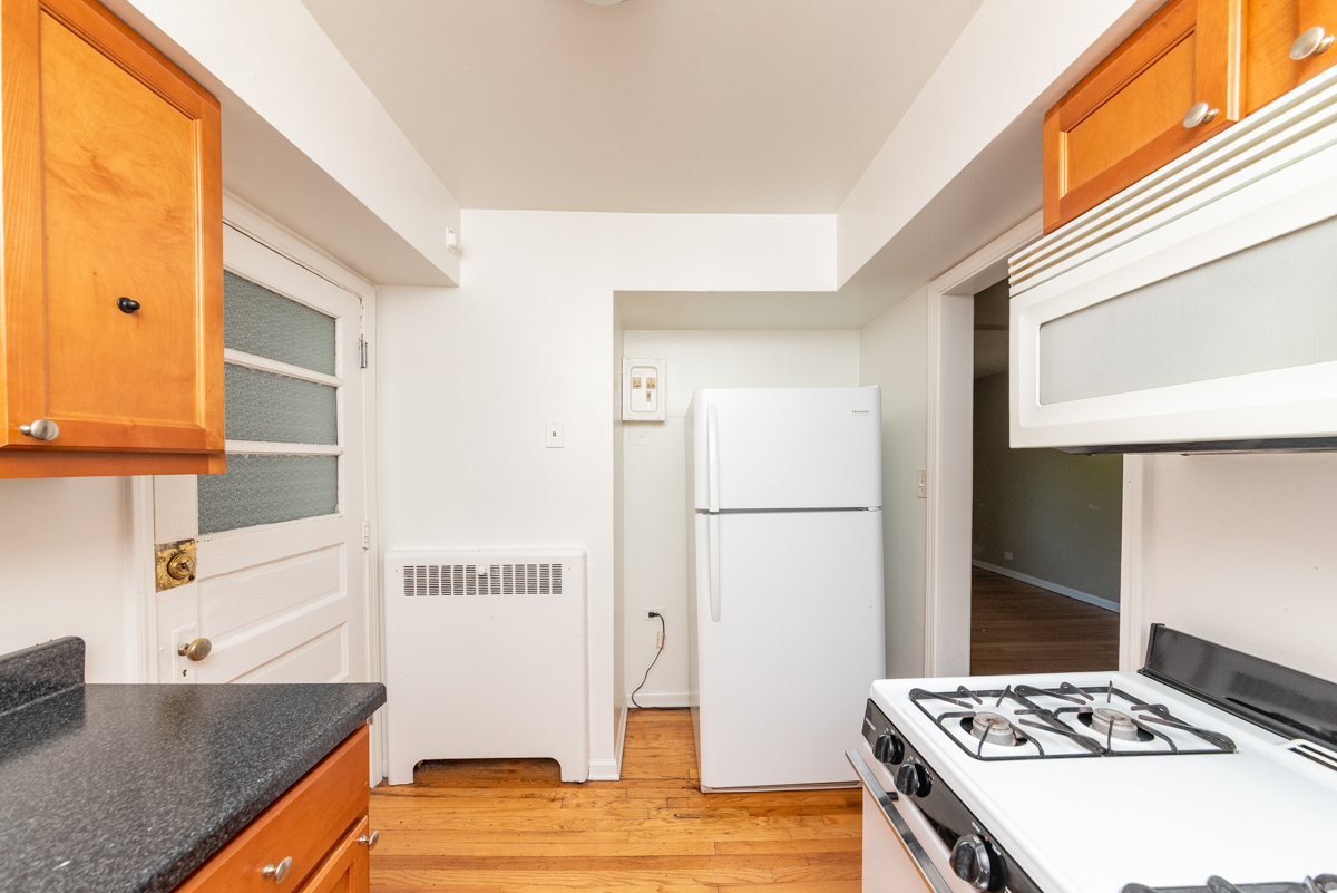 233 Custer Avenue 2 Property Photo 4