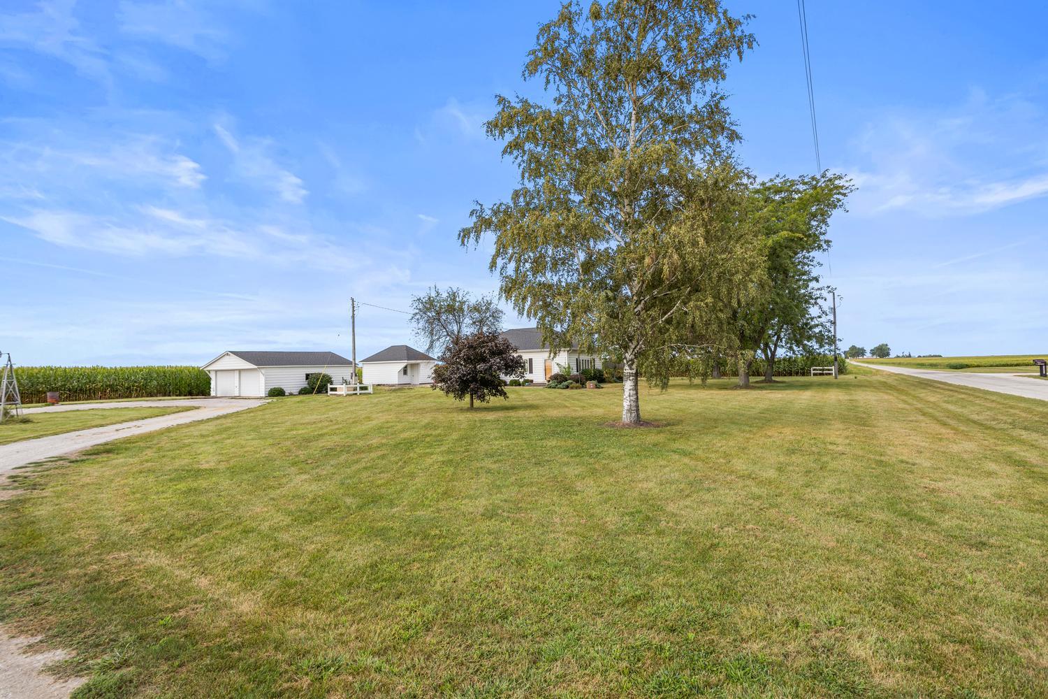 233 County Road 3400 Property Photo 4