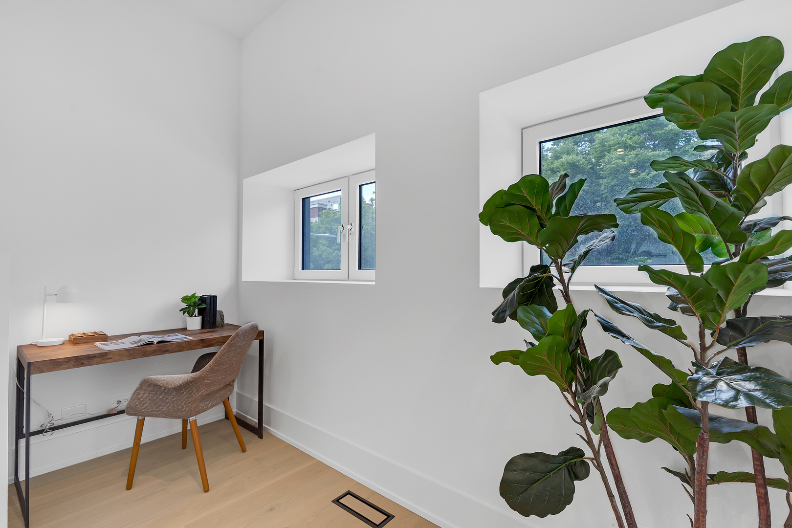 505 W Elm Street 3 Property Photo 18