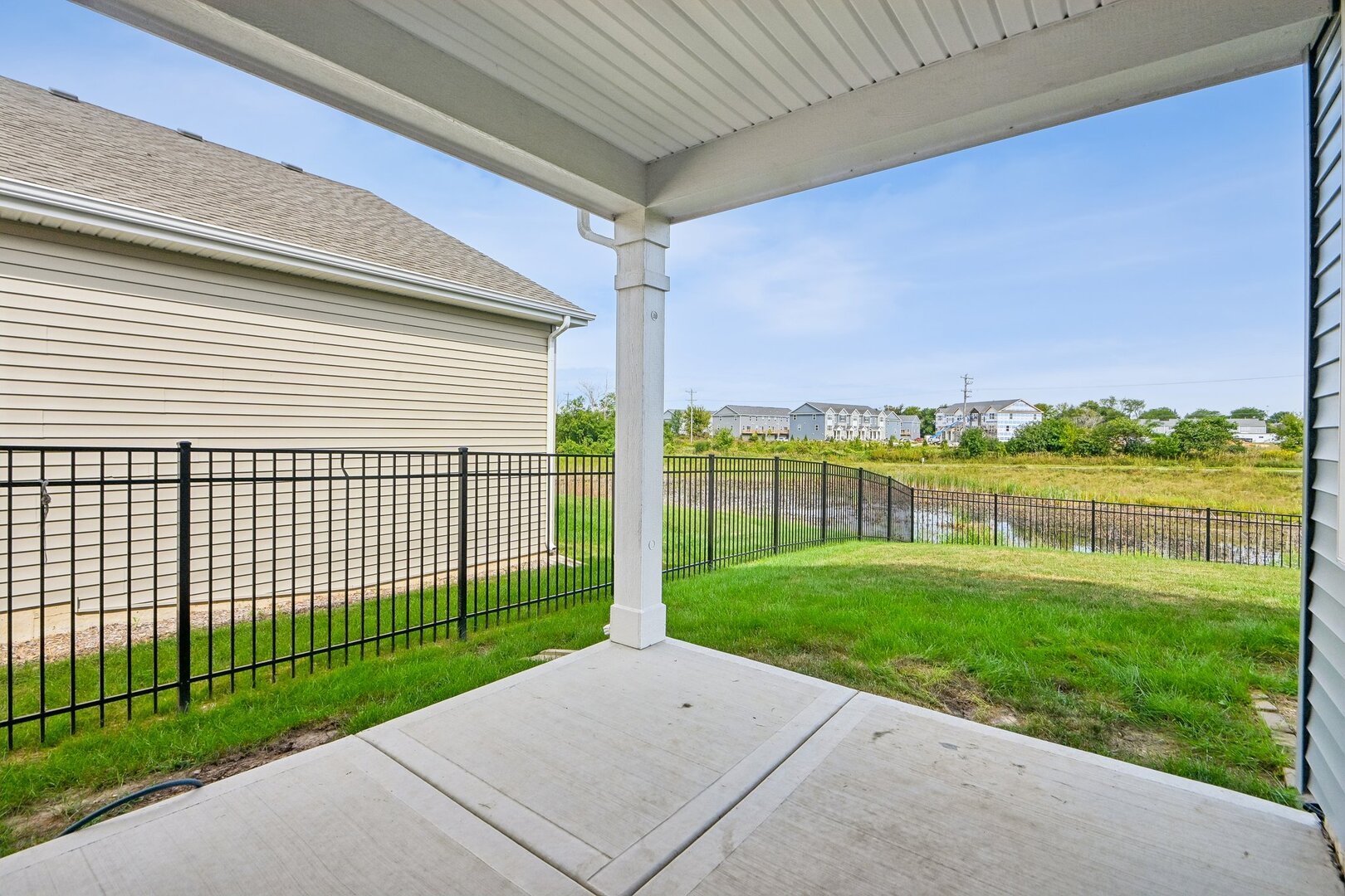 1294 Wild Tulip Circle Property Photo 21