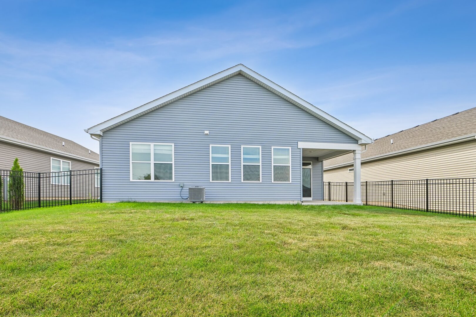 1294 Wild Tulip Circle Property Photo 22