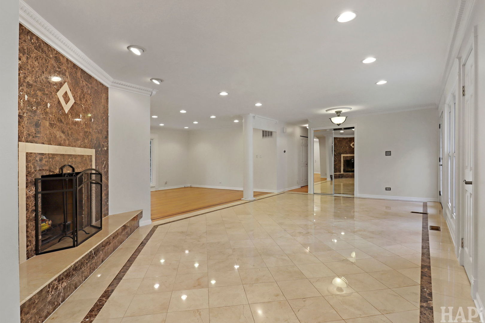 994 Commonwealth Court Property Photo 5