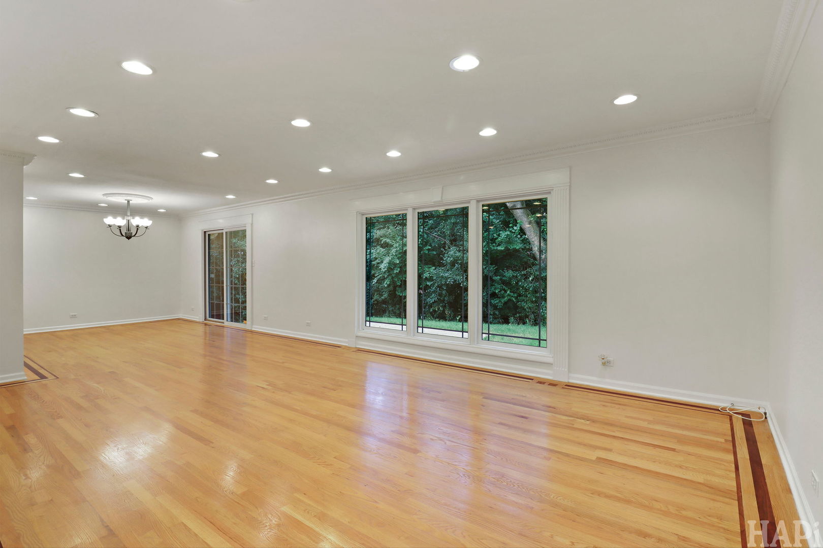 994 Commonwealth Court Property Photo 8